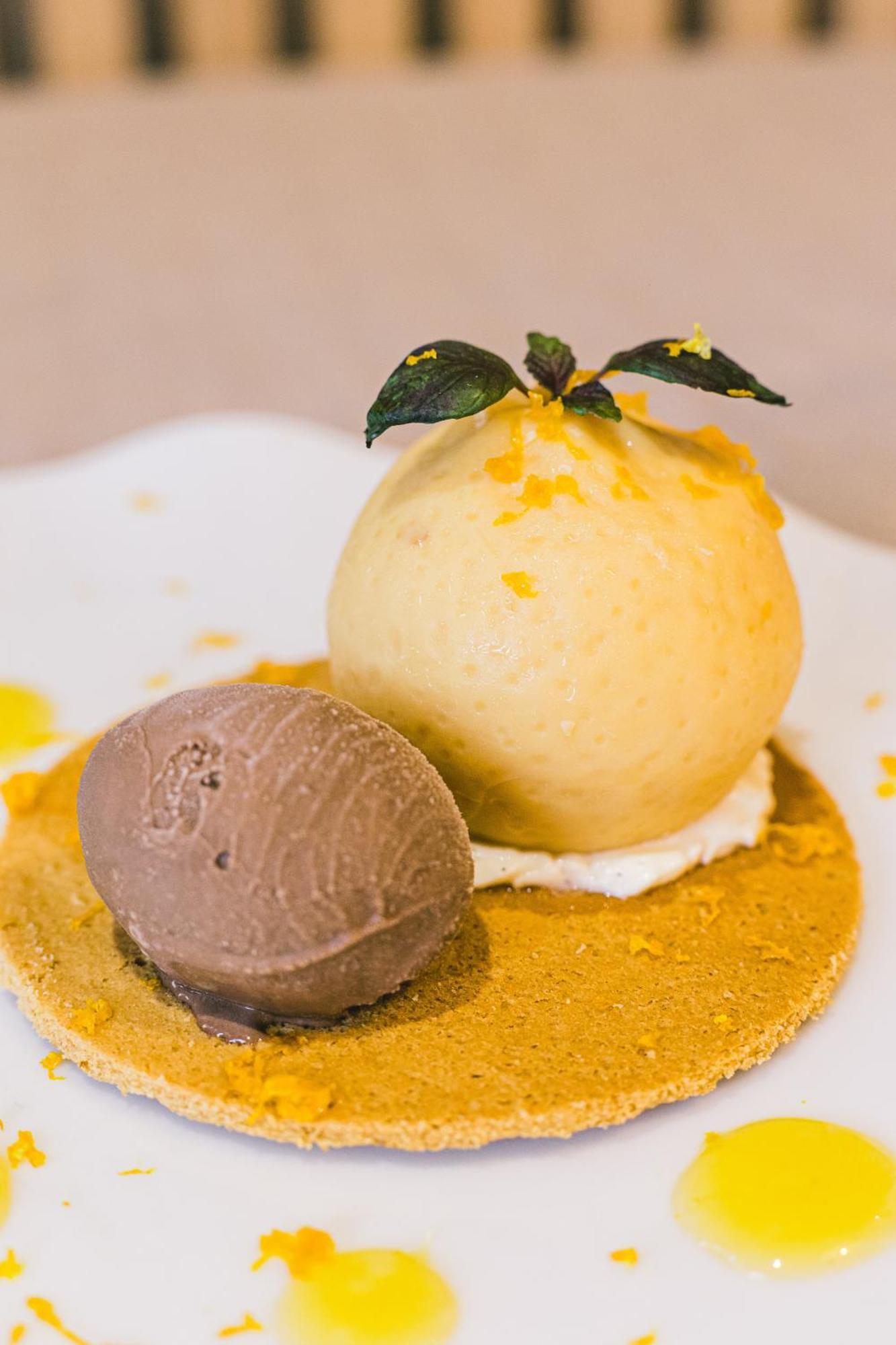 Logis Hotel & Restaurant Le Soleil D'Or Montigny-la-Resle ภายนอก รูปภาพ