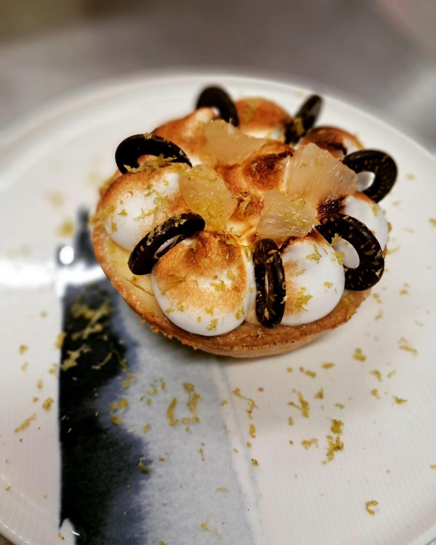 Logis Hotel & Restaurant Le Soleil D'Or Montigny-la-Resle ภายนอก รูปภาพ